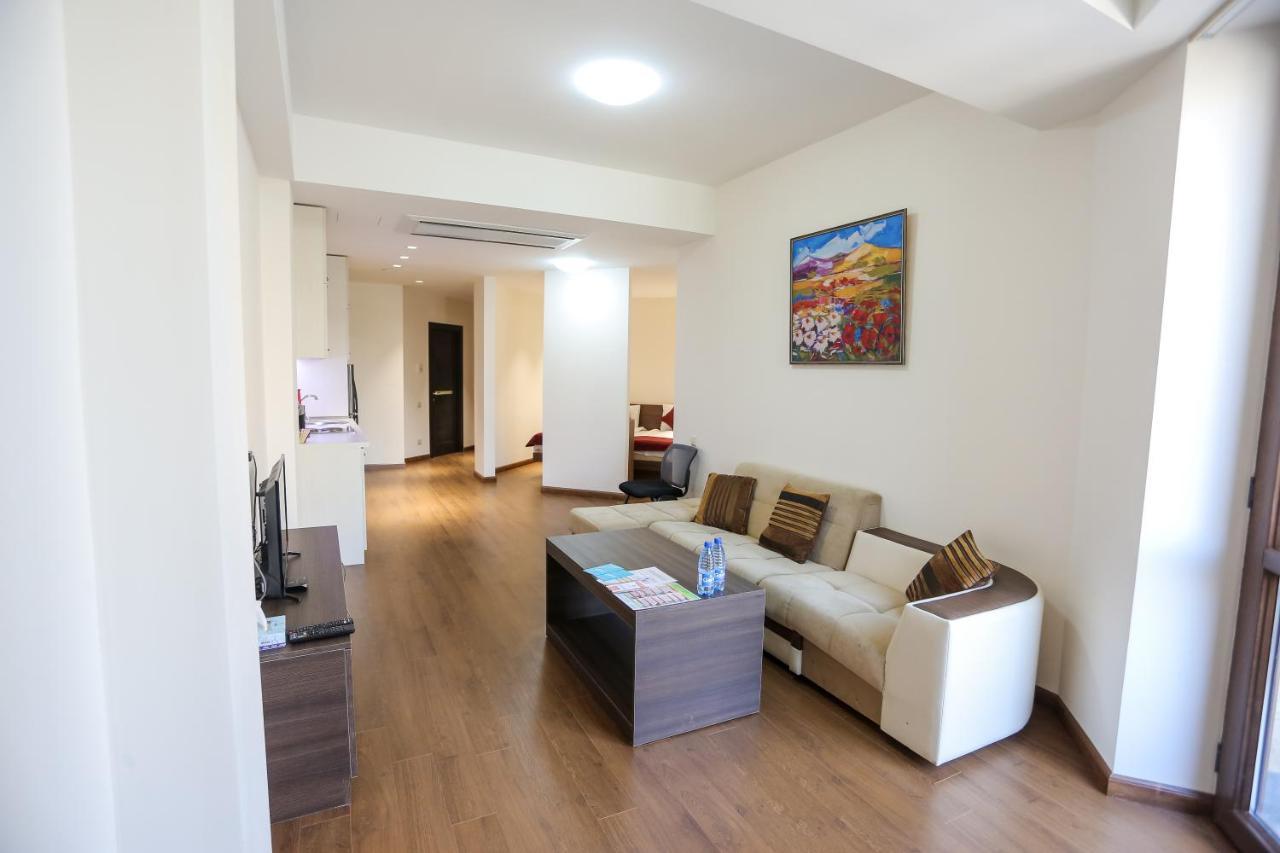 Welcome City Center Apartments Yerevan Luaran gambar
